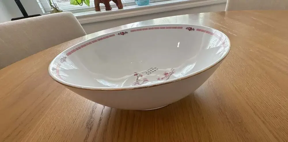 Tatung Taiwan Vintage Porcelain Serving Bowl with Plum Blossom Floral Design